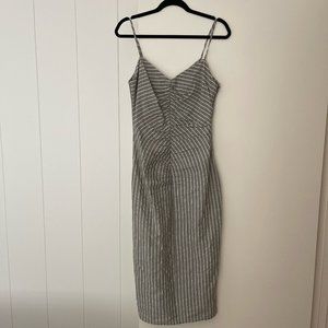 Zara Gray and White Midi Dress Size Small